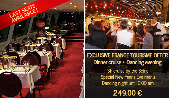 New Year&#039;s Eve in Paris : Dinner, show, cruise