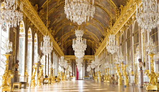 Visit the Versailles Palace with audio guide, queue cutting tickets and access to the gardens
